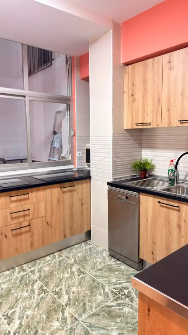 Piso de 200 m² en Granada