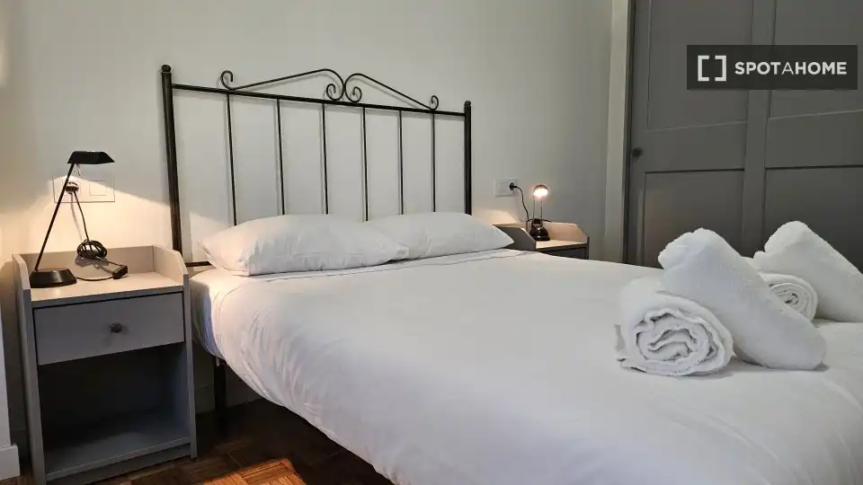 Habitación 75 m², Oviedo