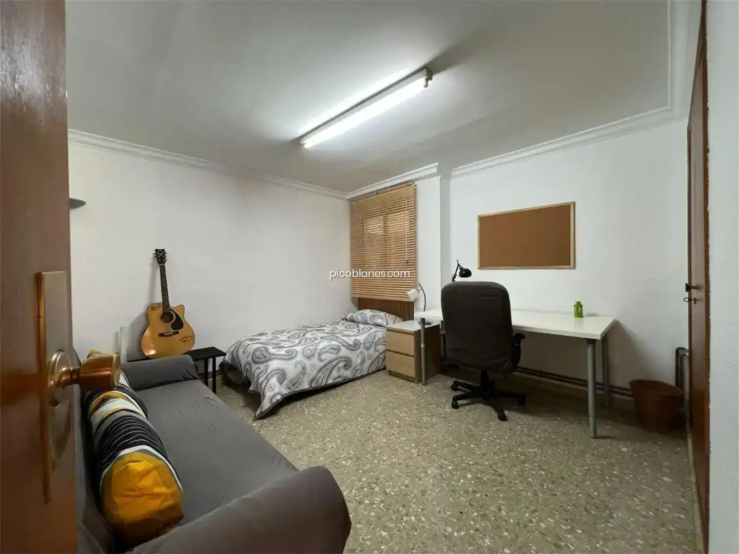 Habitación 12 m², Alcoy