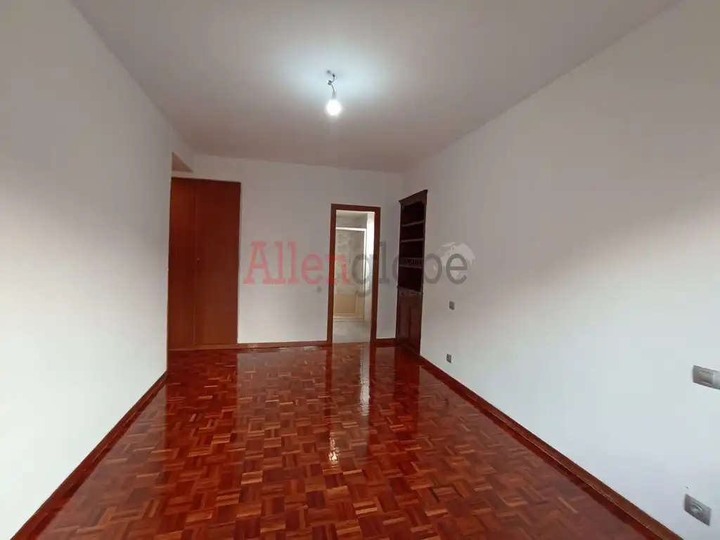 Piso de 110 m² en Oviedo