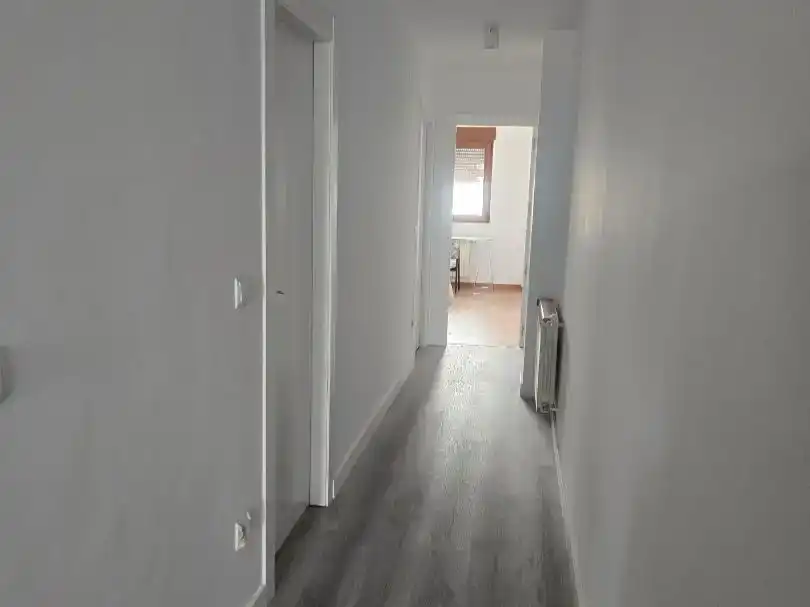Habitación 200 m², La Roda