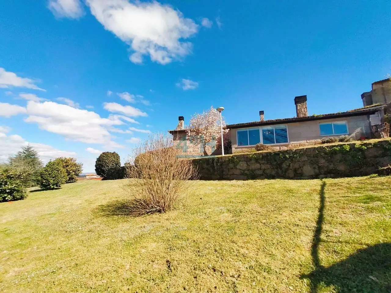 Casa de 590 m² a San Cibrao das Viñas