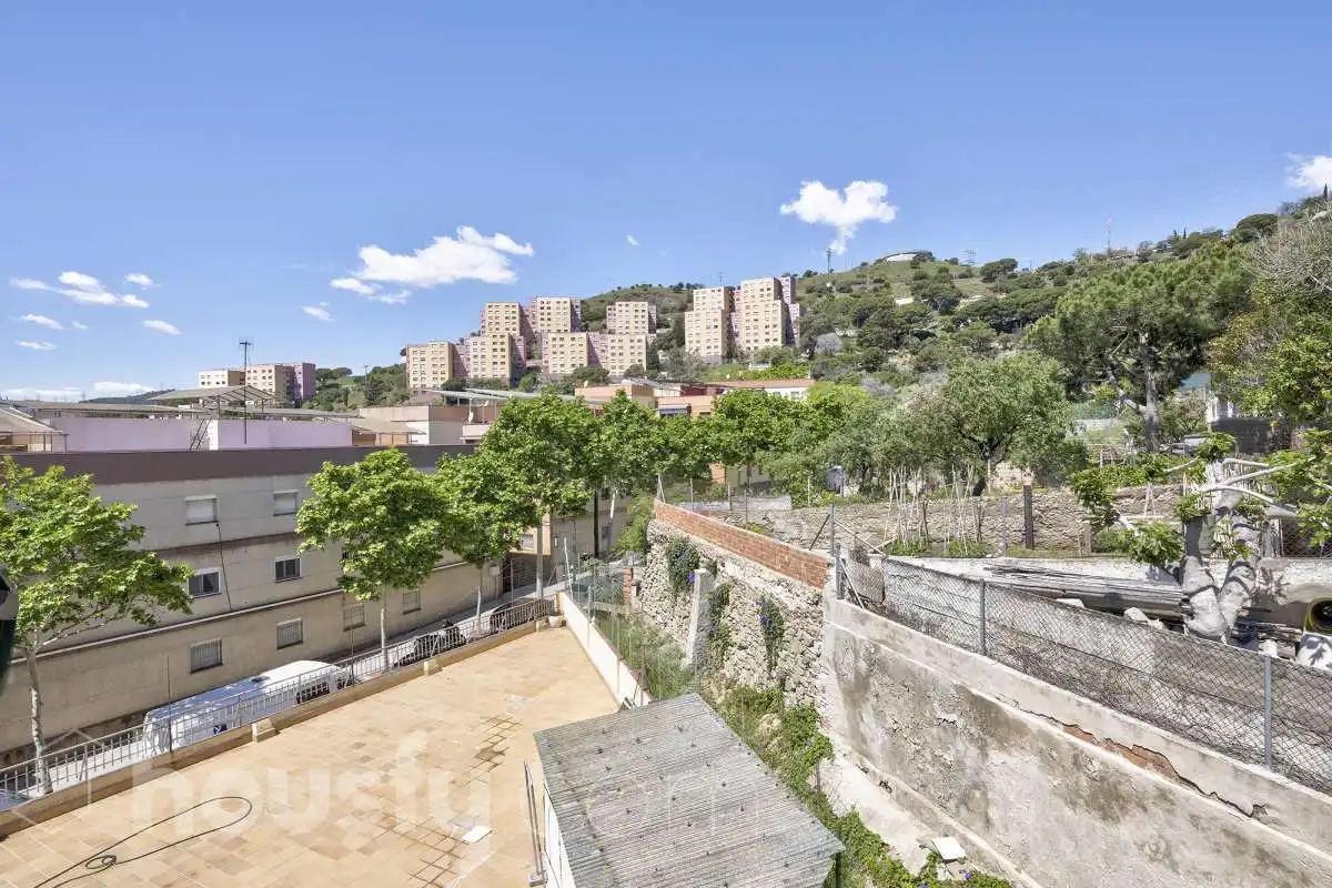 Pis de 67 m² a Santa Coloma de Gramenet