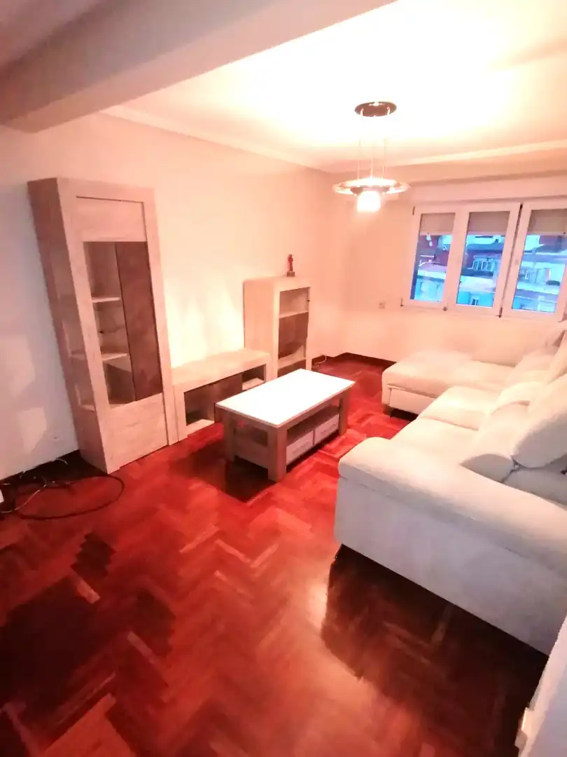 Pis de 80 m² a Gijón