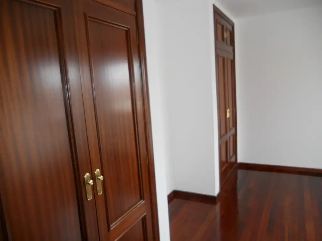 Piso de 100 m² en Santiago de Compostela