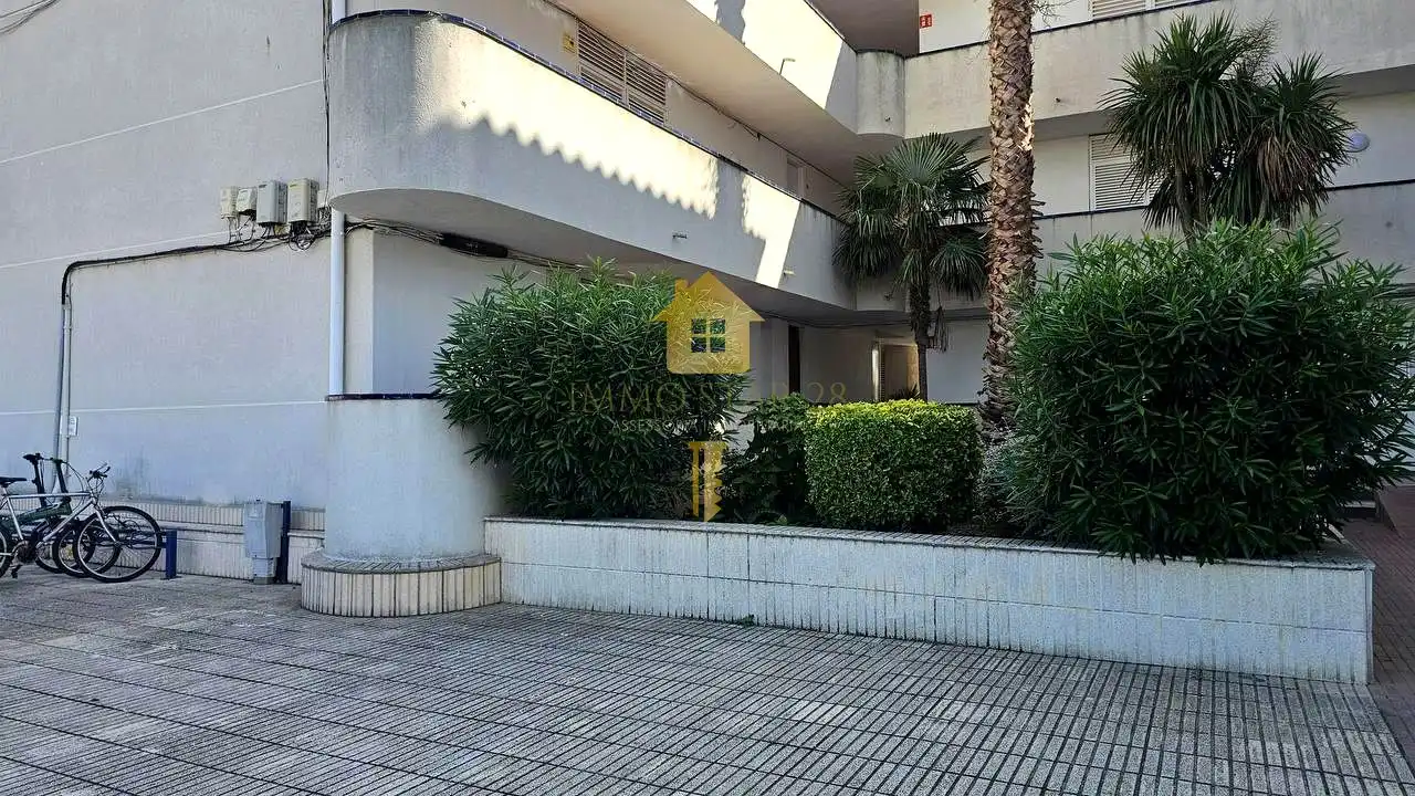 Piso de 60 m² en Roses