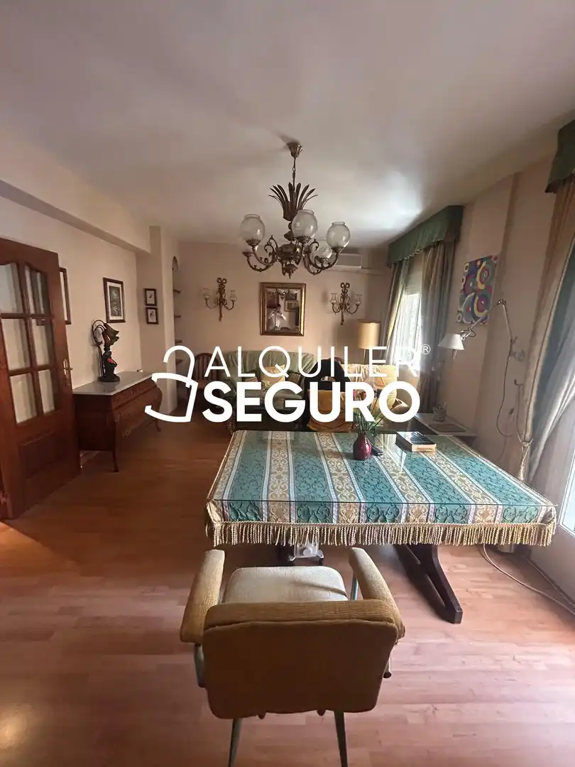 Piso de 88 m² en Granada