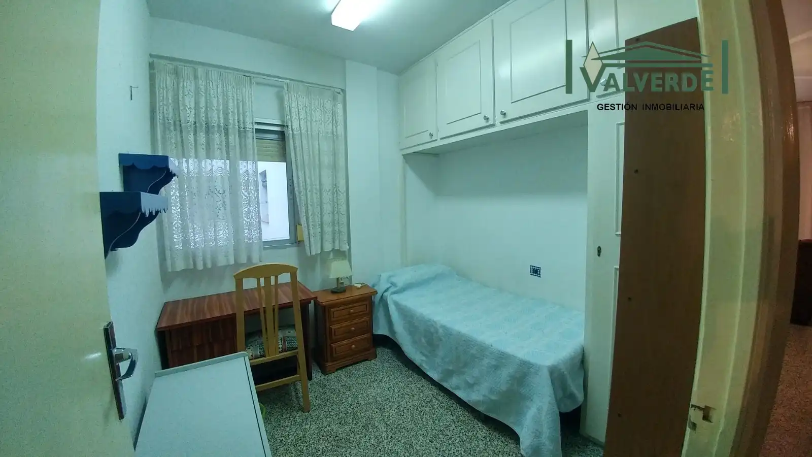 Piso de 90 m² en Granada