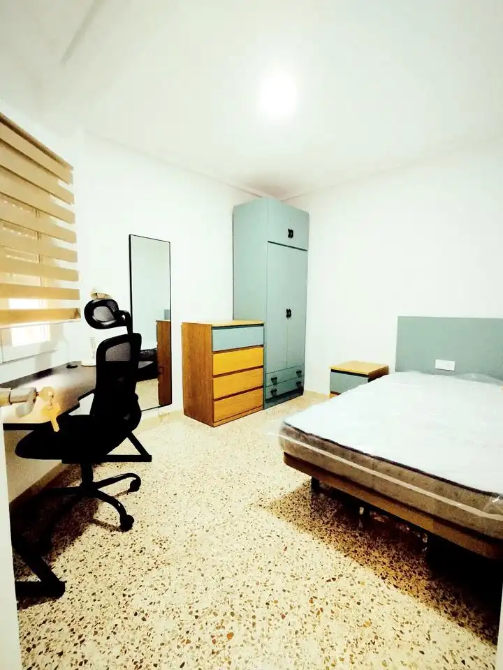 Habitación 110 m², Elche