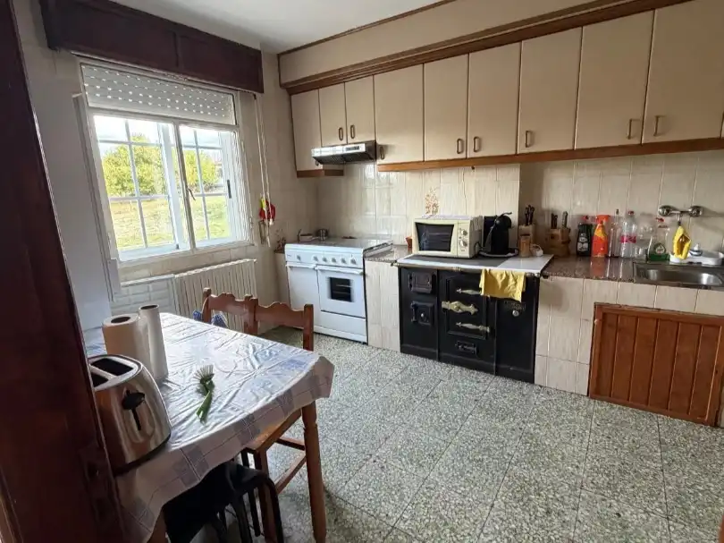 Appartement 180 m² à Celanova