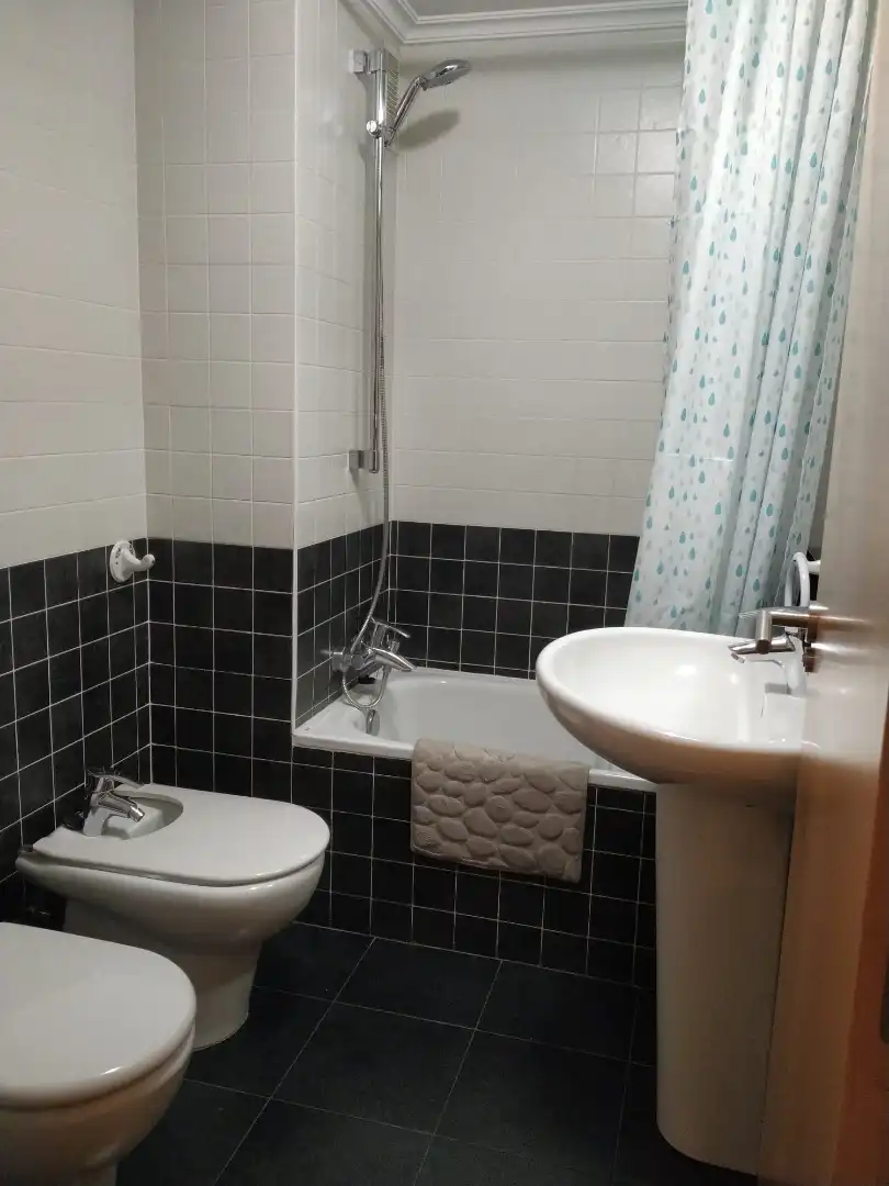 Habitación 100 m², Logroño