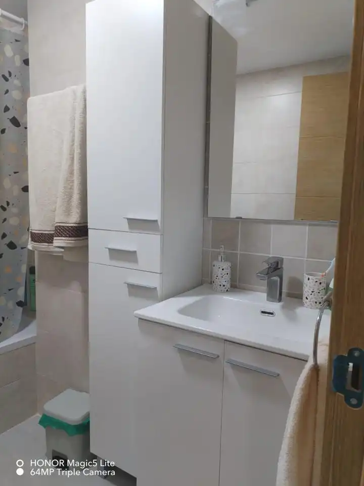 Wohnung 90 m² in Granada