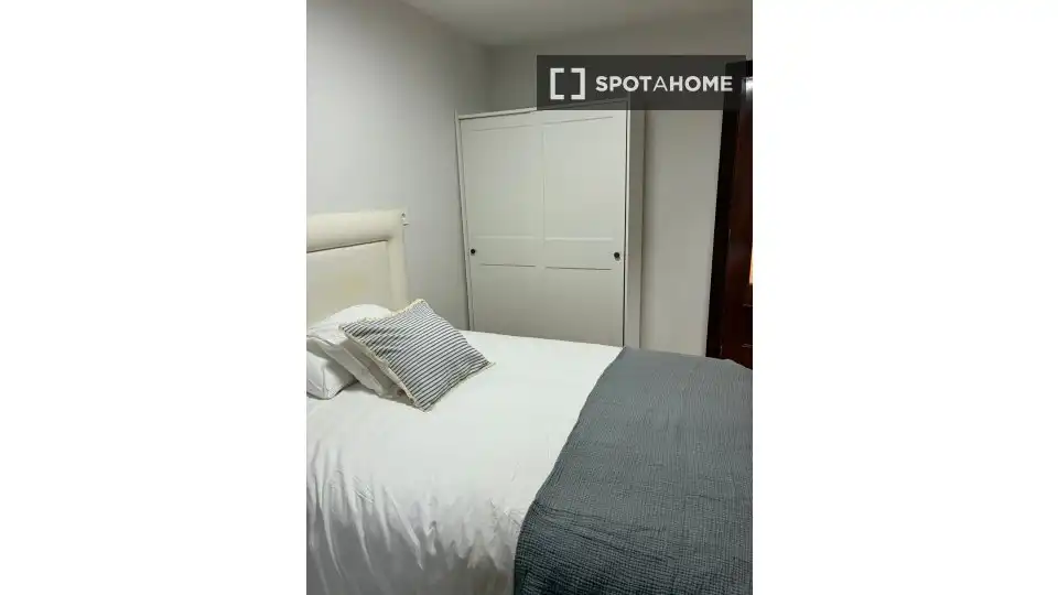 Habitación 150 m², Bilbao