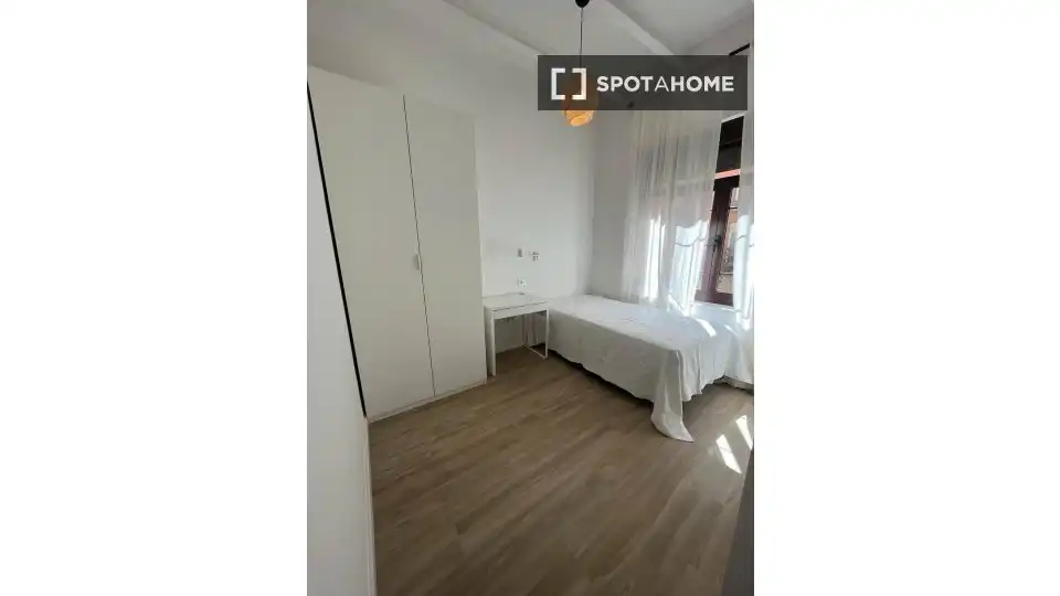 Habitación 115 m², Almería