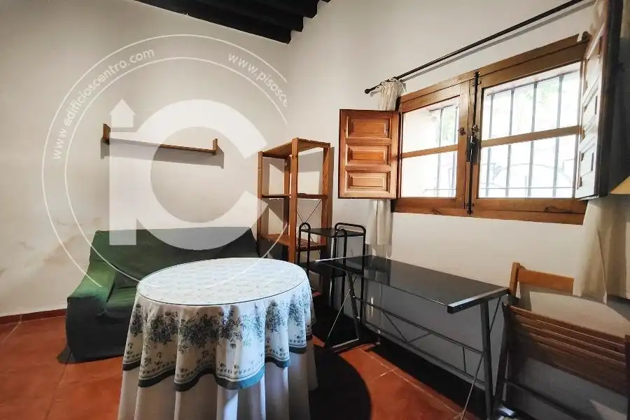 Apartamento 18 m² em Granada