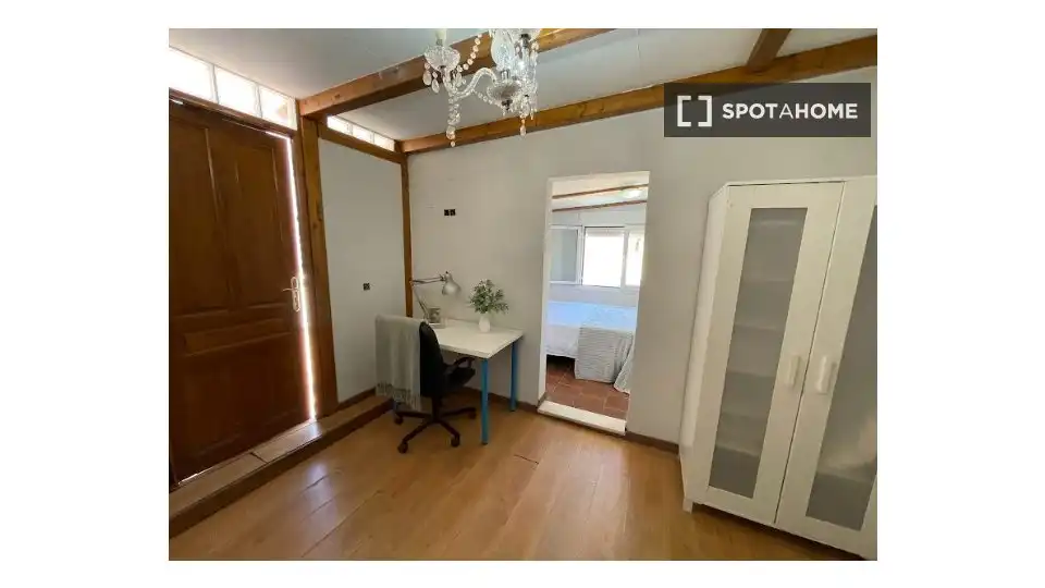 Habitación 345 m², Sevilla