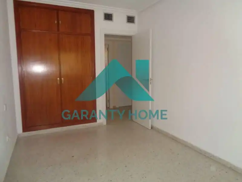 Piso de 100 m² en Cáceres