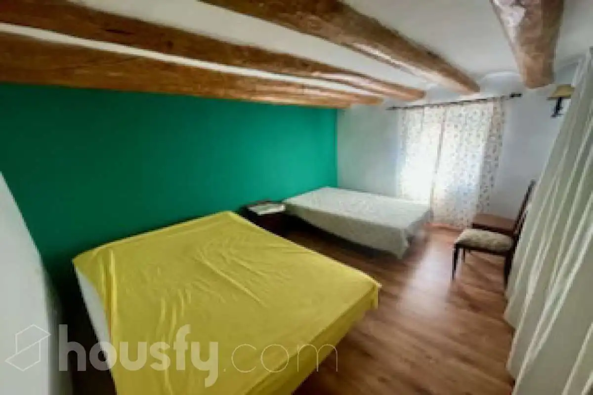Casa de 263 m² en Mediona