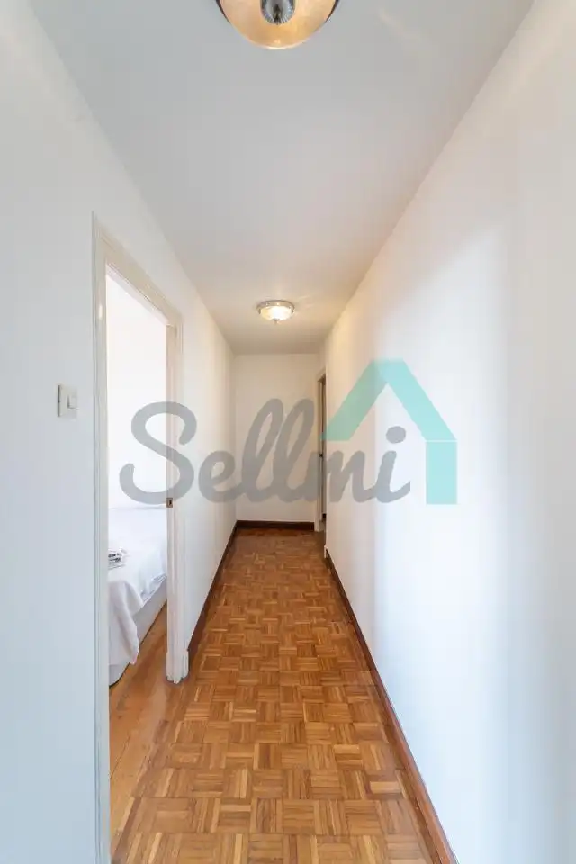 Piso de 212 m² en Oviedo