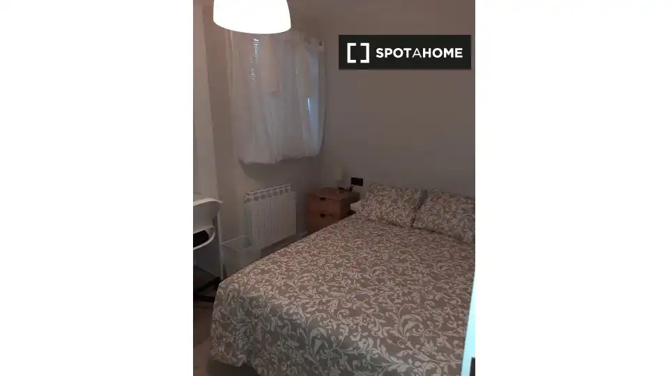 Habitación 92 m², Zaragoza