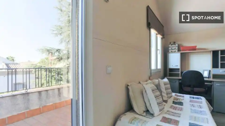 Habitación en alquiler, Almensilla