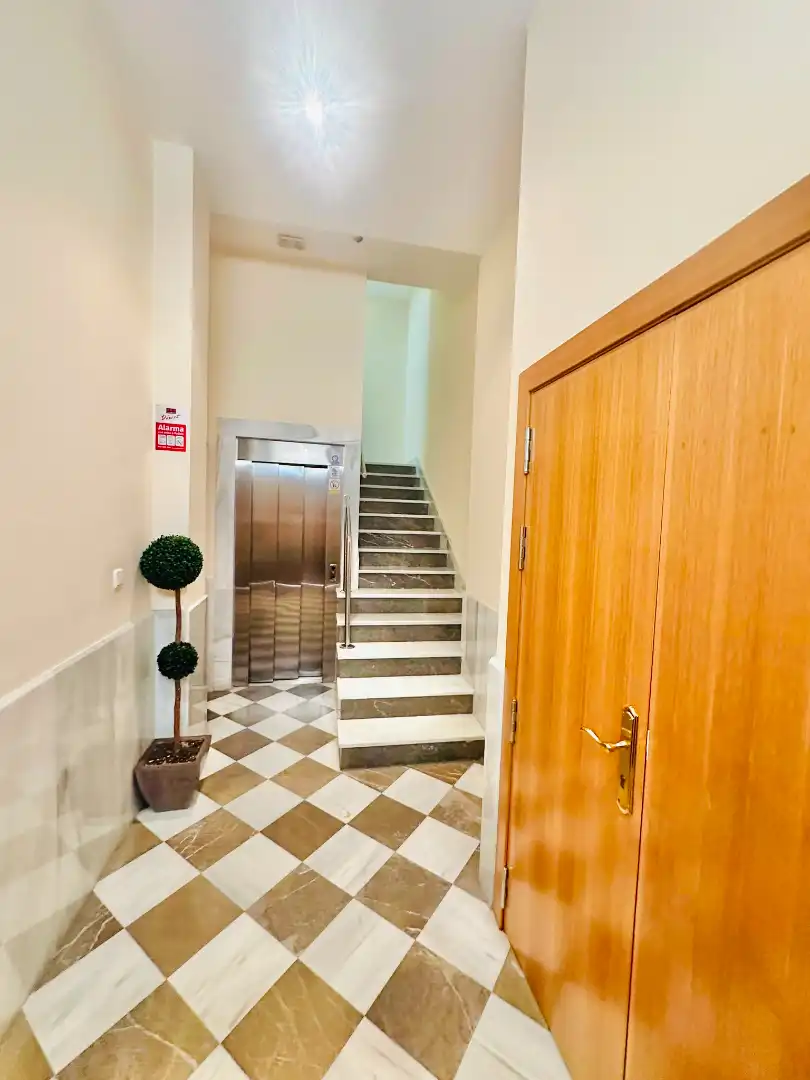 Piso de 80 m² en Granada