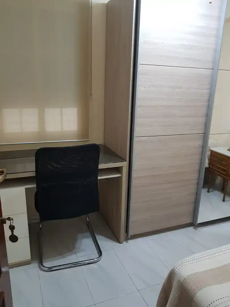 Zimmer 80 m², Sevilla