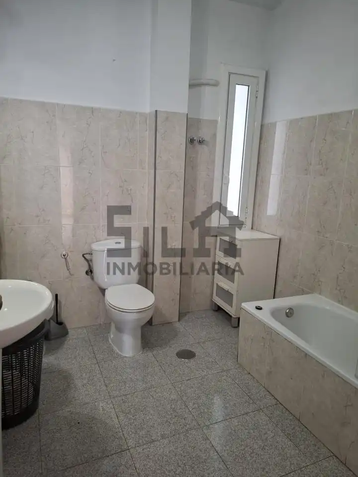 Piso de 85 m² en Ourense