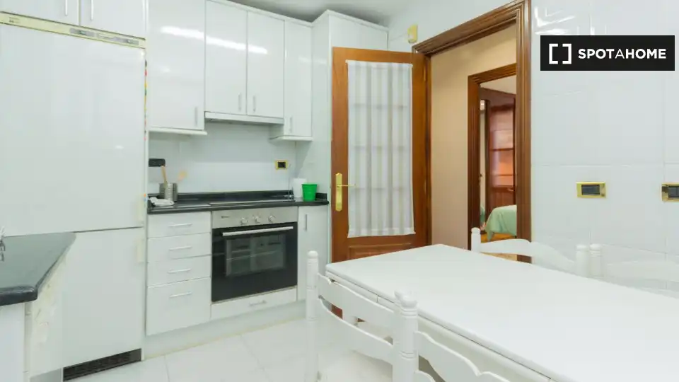 Habitación 138 m², Bilbao