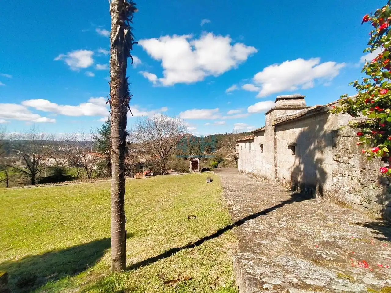 Casa de 590 m² a San Cibrao das Viñas