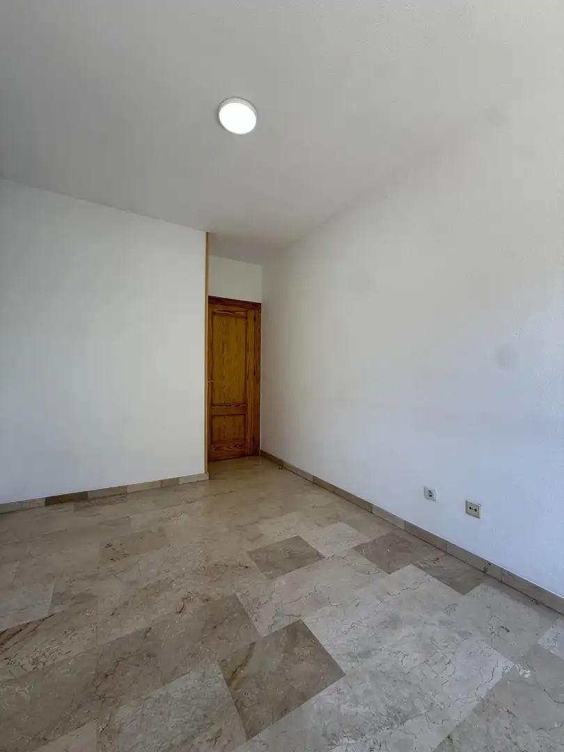Piso de 83 m² en Maracena