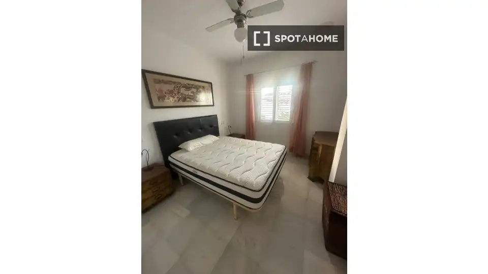 Habitación 138 m², Dénia