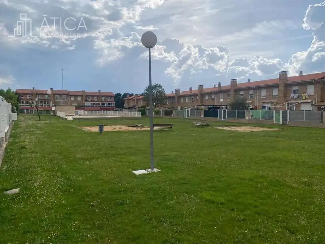 Maison 210 m² à Monterrubio de Armuña