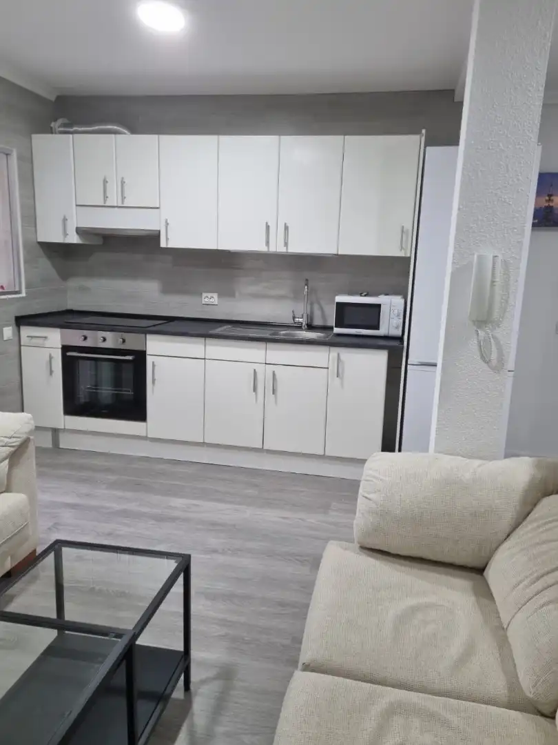 Habitació 100 m², Àvila