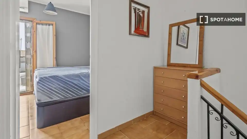 Habitación 81 m², Santa Pola