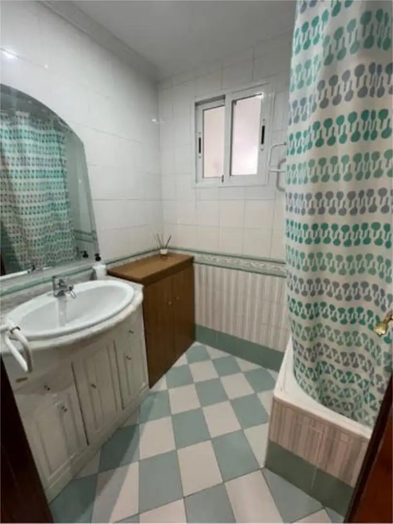 Piso de 85 m² en Jaén