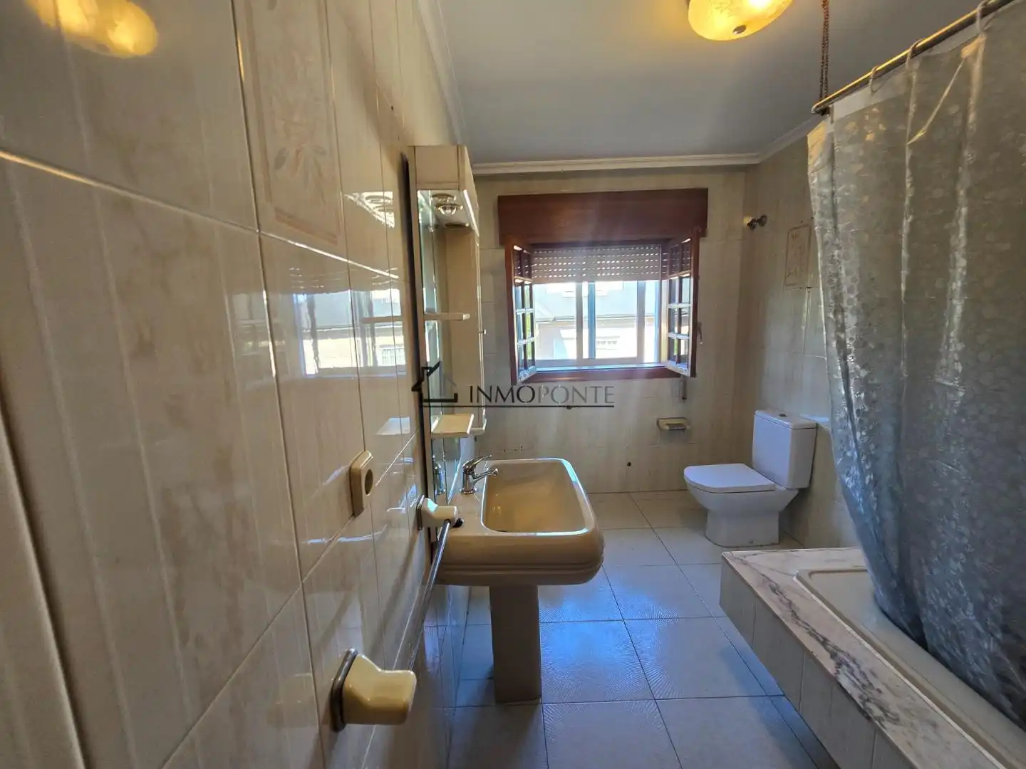 Piso de 258 m² en Vilaboa
