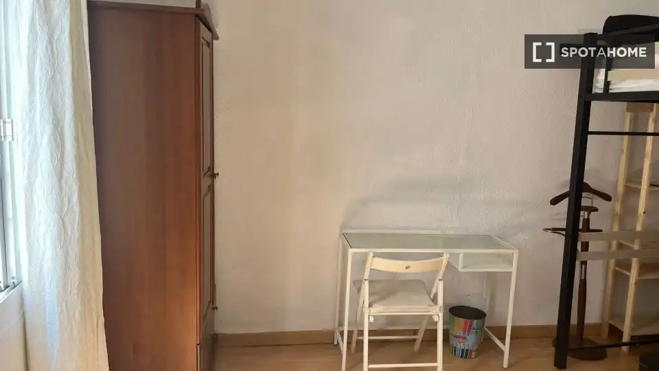Habitación 81 m², Córdoba