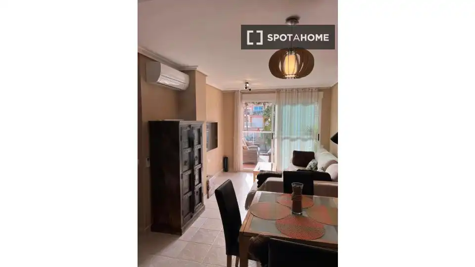 Habitación 106 m², Dénia