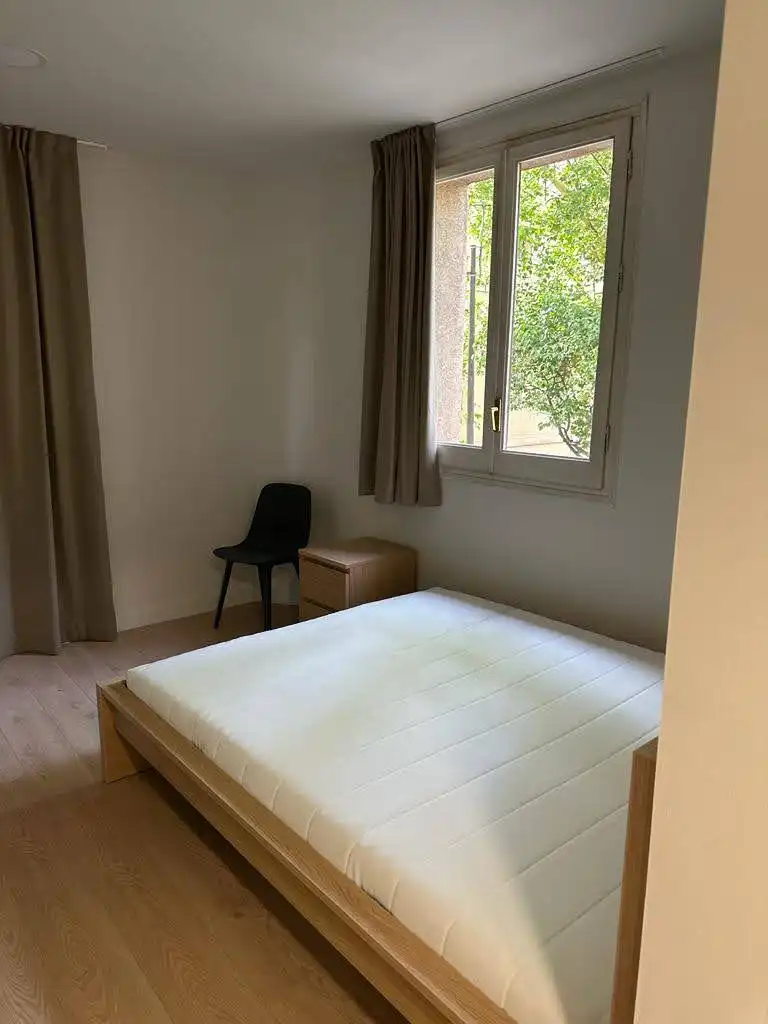 Habitación 200 m², Lérida