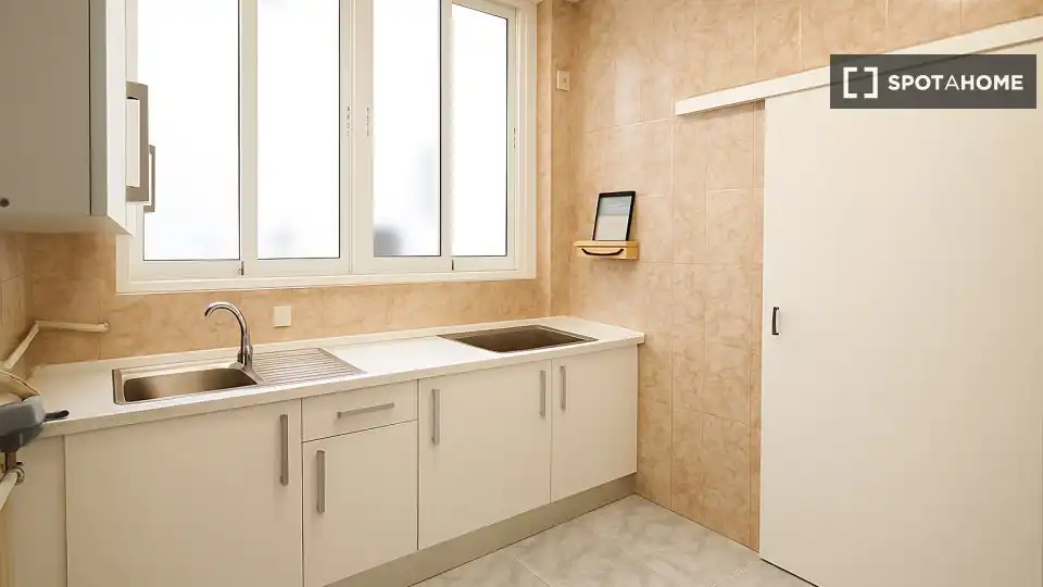 Habitación 184 m², Granada