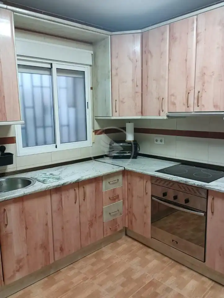 Piso de 100 m² en Linares