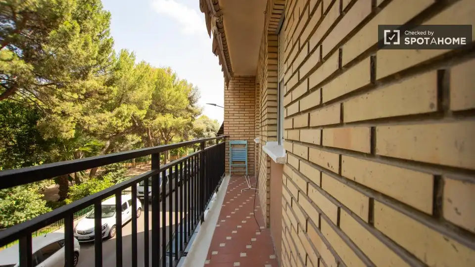 Habitació de lloguer, Burjassot