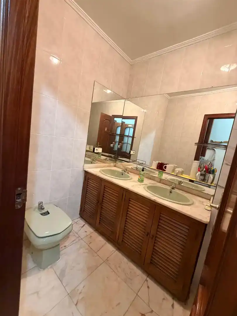 Habitació de lloguer, Algesires