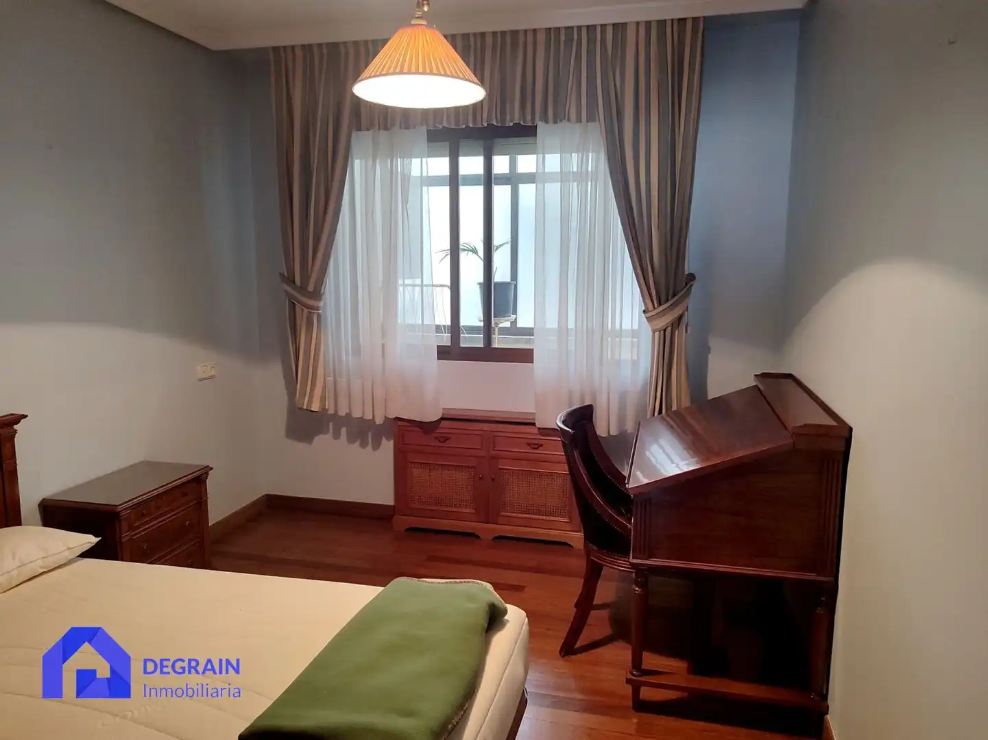 Piso de 146 m² en Oviedo