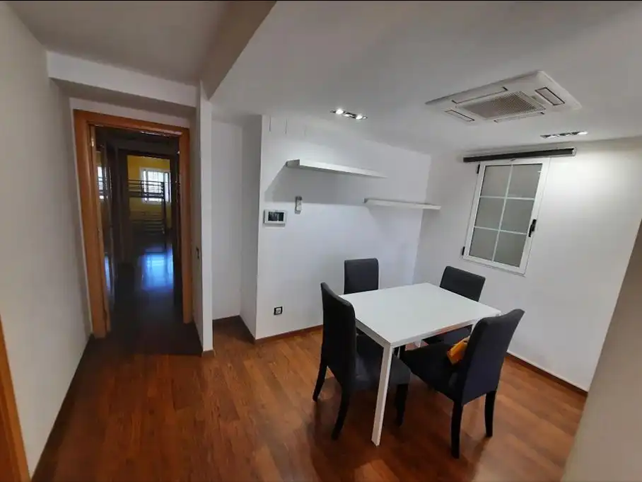 Piso de 200 m² en Paterna