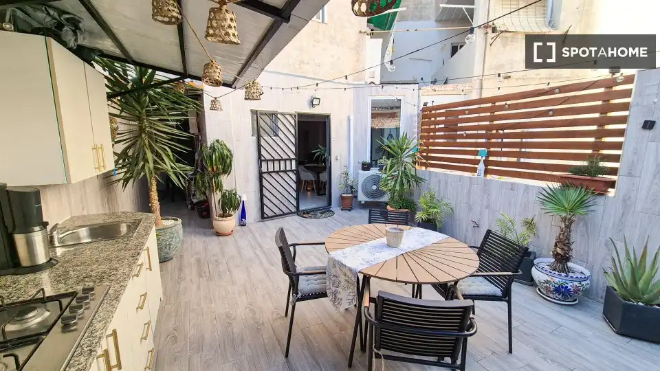 Habitación 144 m², Alicante