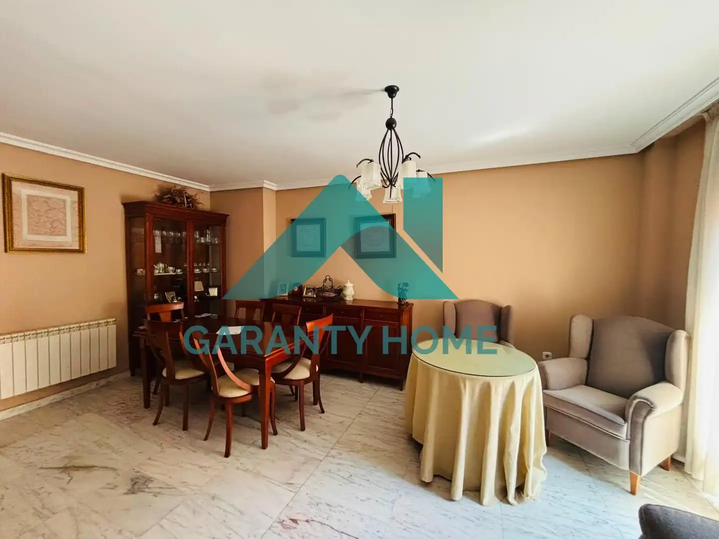 Piso de 85 m² en Cáceres