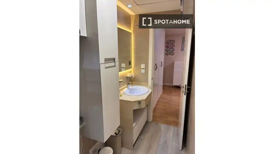 Habitación 76 m², Sevilla