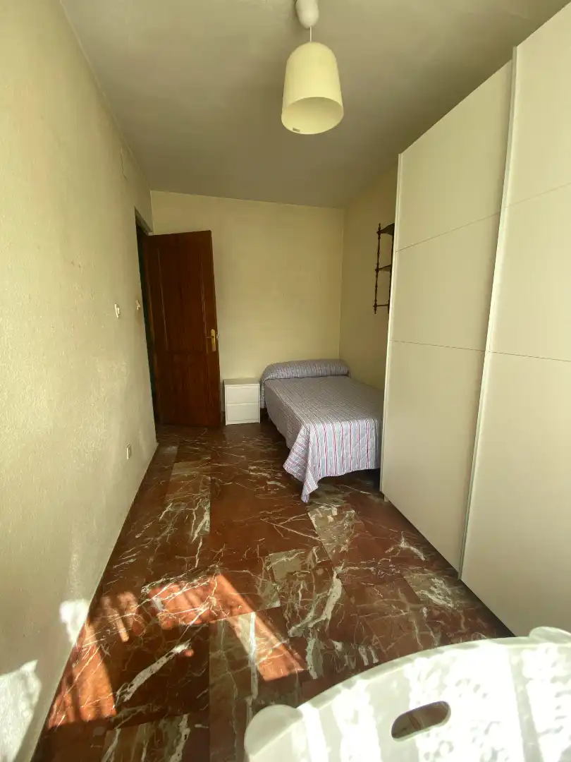Habitación 85 m², Granada